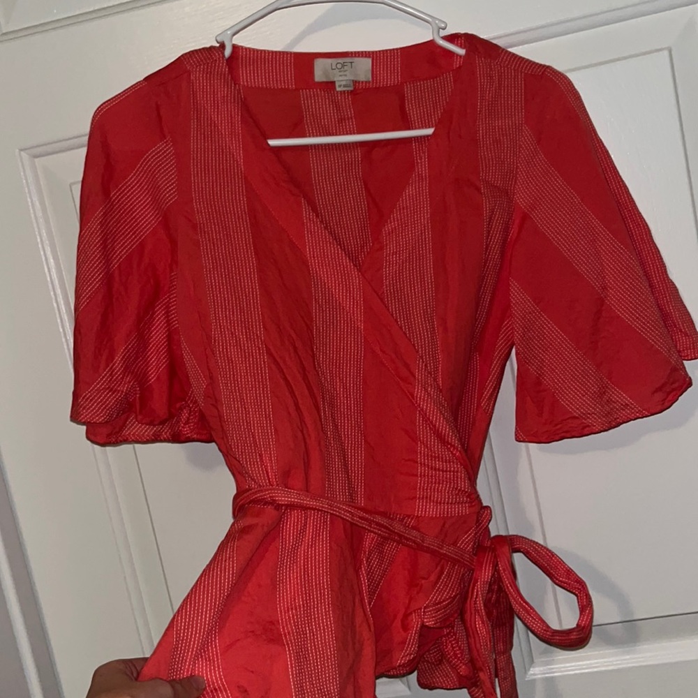 Loft Coral Wrap Around Short Sleeve Top
